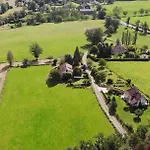 Holiday home L'oustal