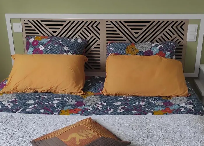 L'oustal Hébergement de vacances Saint-Constant